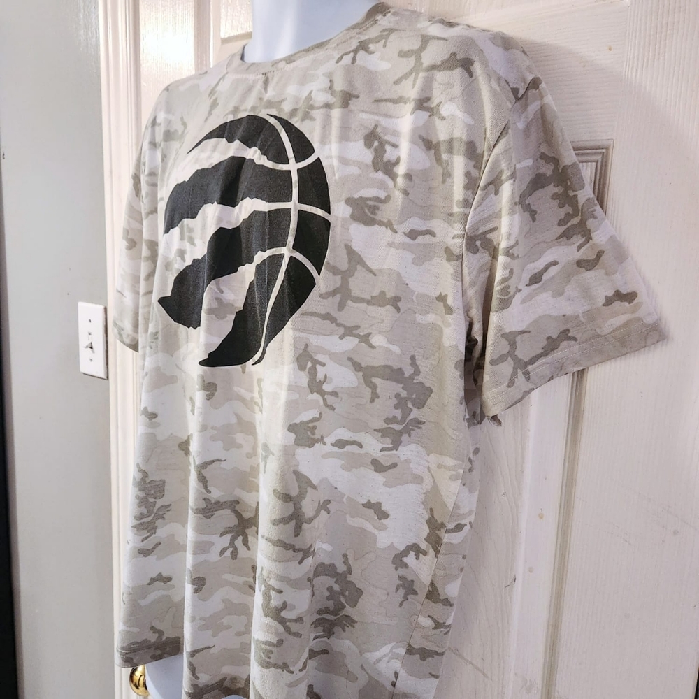 Toronto Raptors Camo Tee - Picture 5 of 7